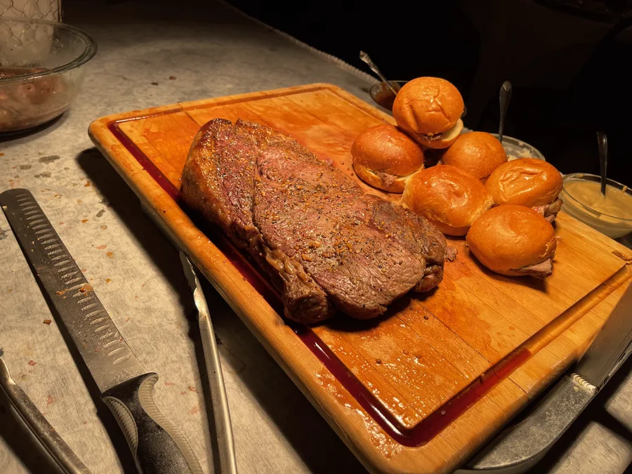 Carved roast station