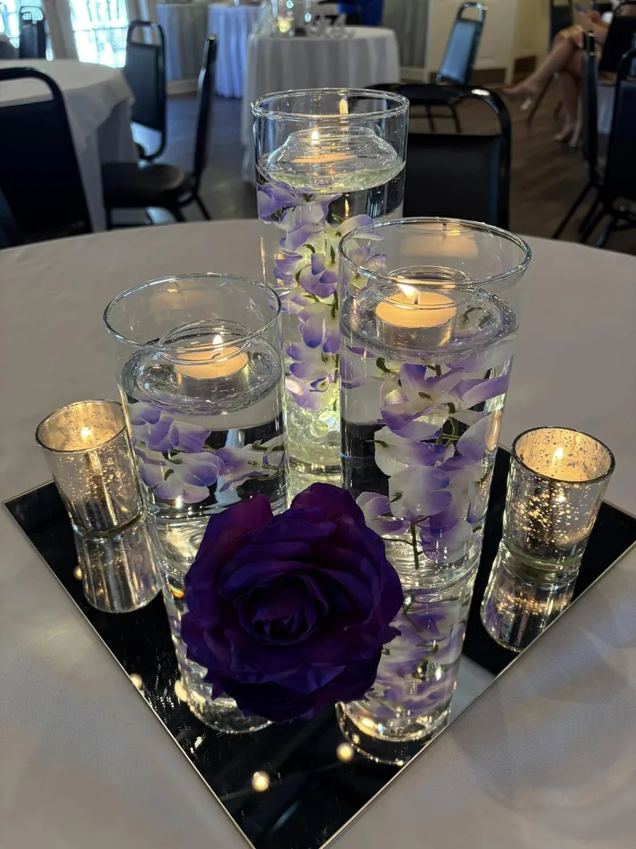 Floating candle centerpiece