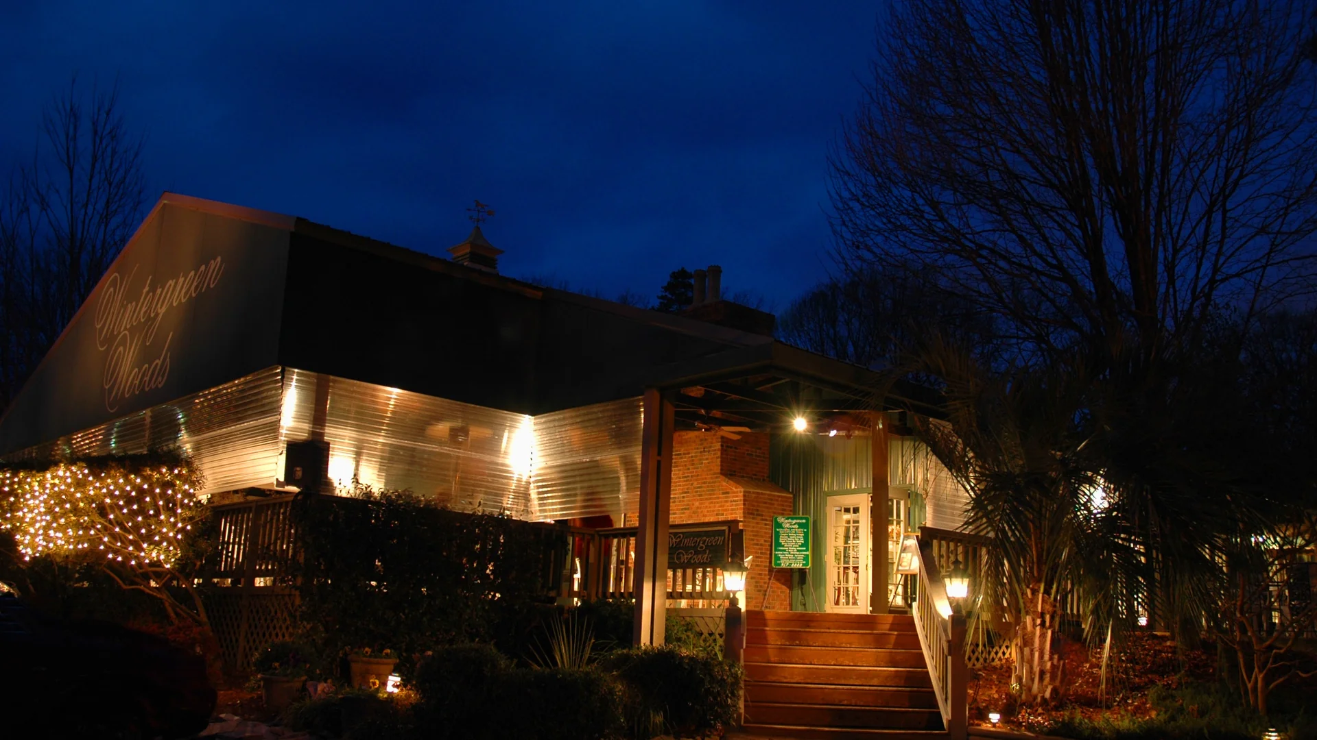 Evening event on the grounds