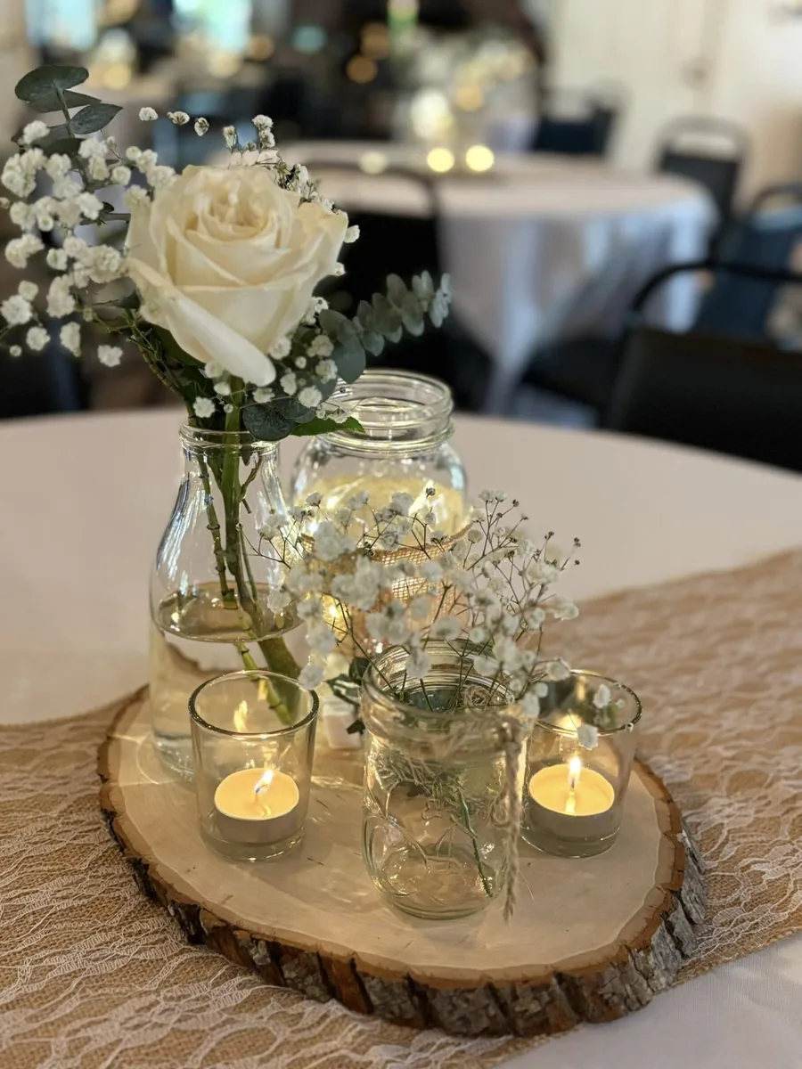 Wood slice and mason jar centerpiece